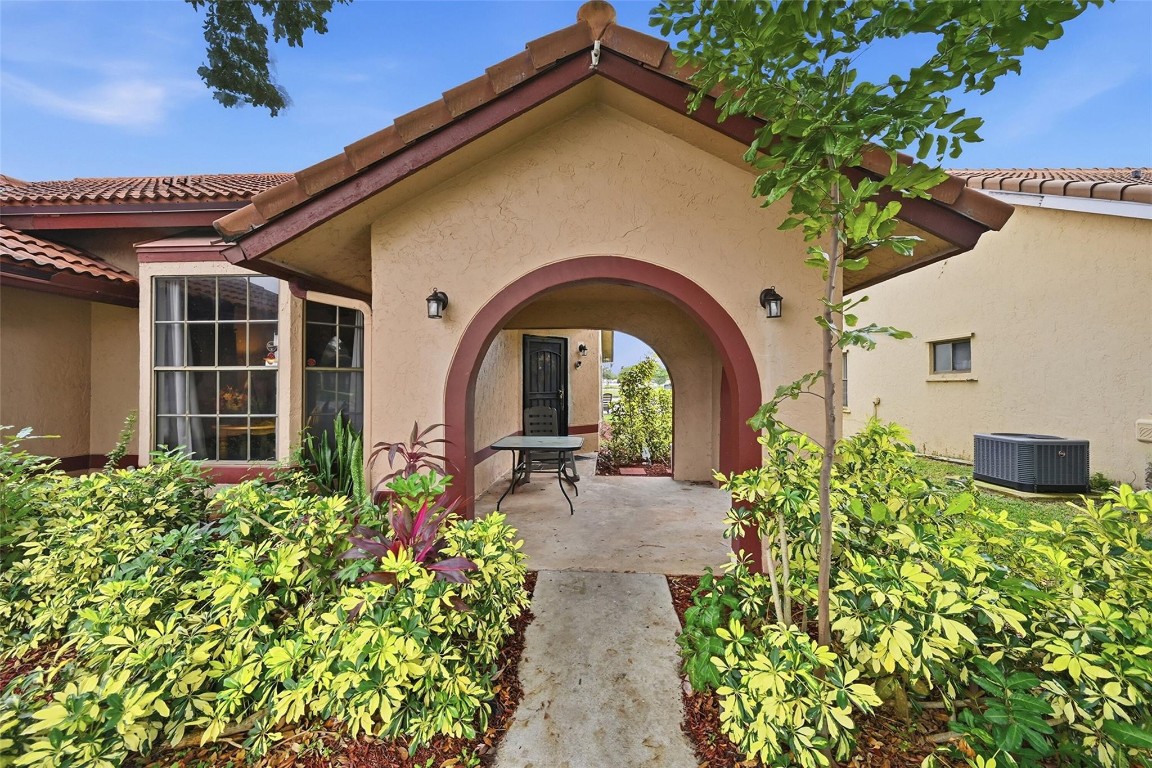 5235 Brian Boulevard