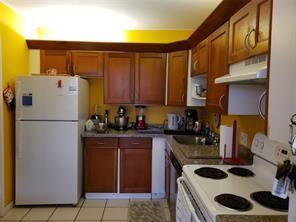 No 6 Palm-Aire Country Cl - Residential Lease