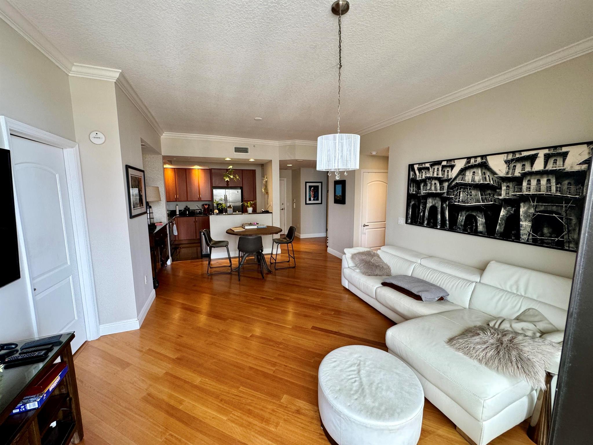 801 S Olive Avenue 709