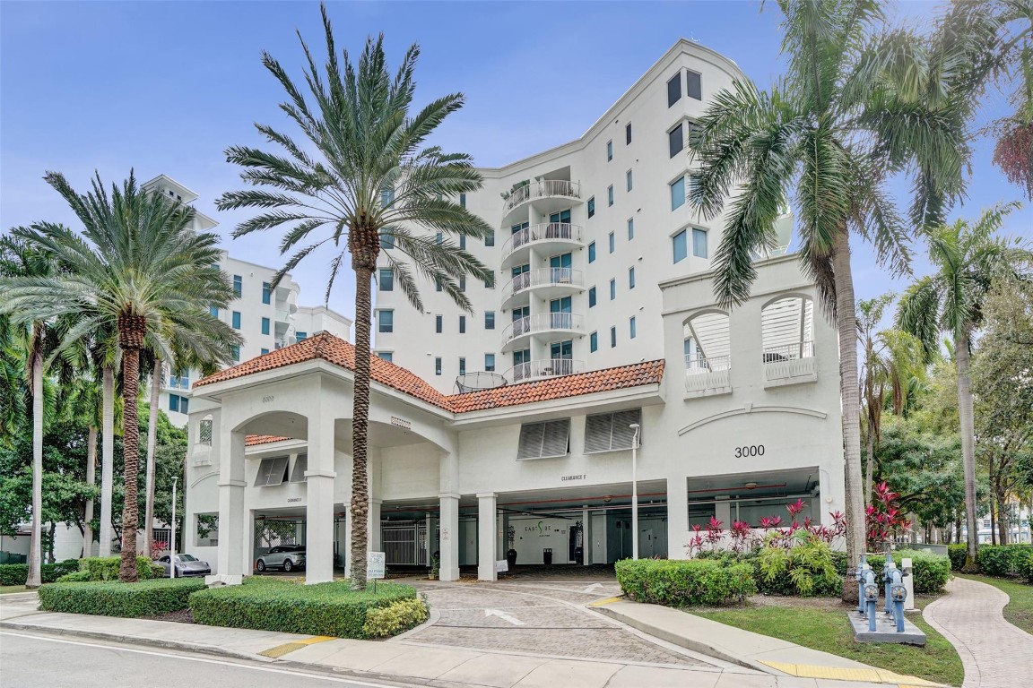 3000 NE 188th Street 402