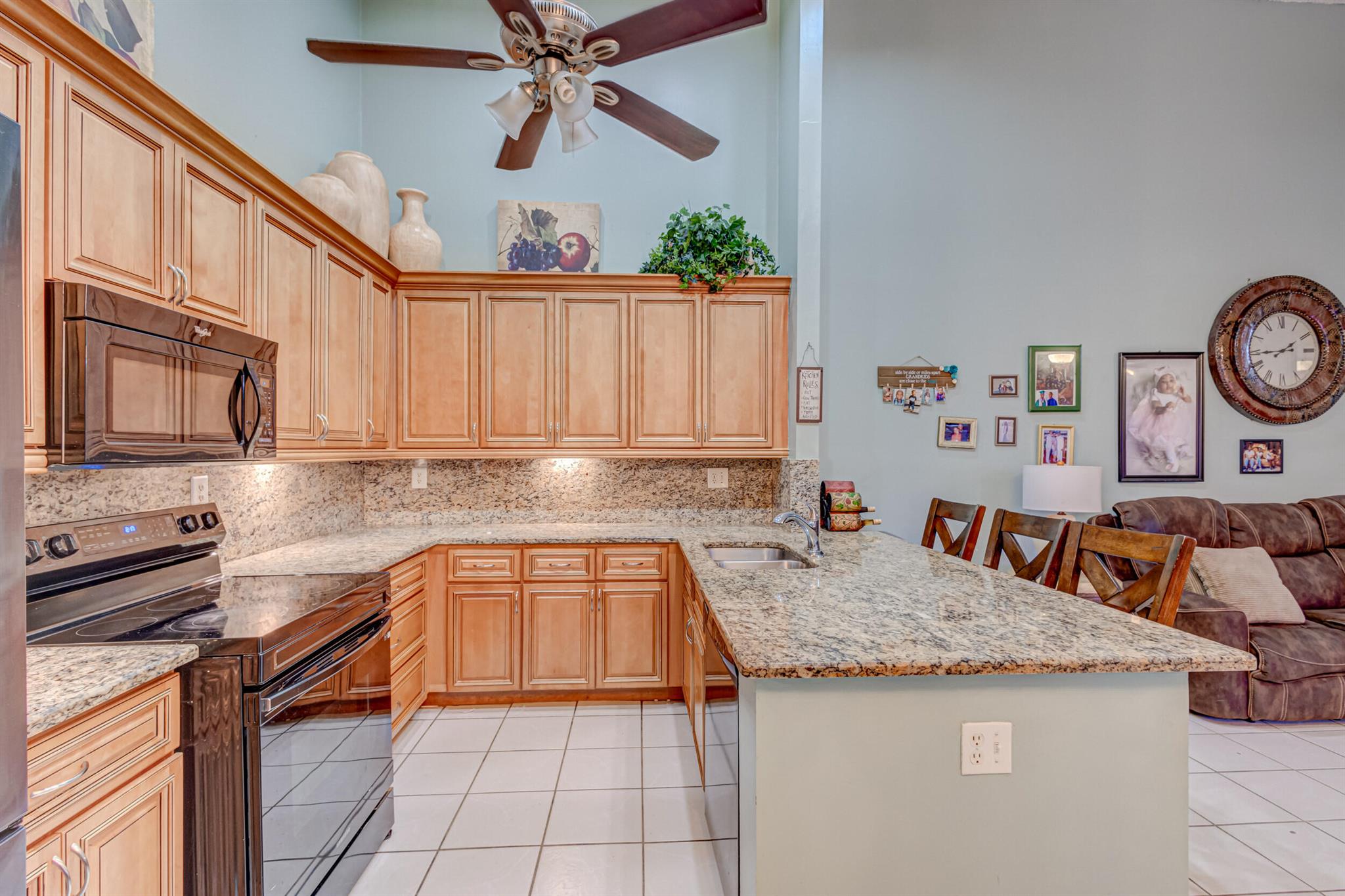 SUMMIT PINES UNIT 1 - Residential