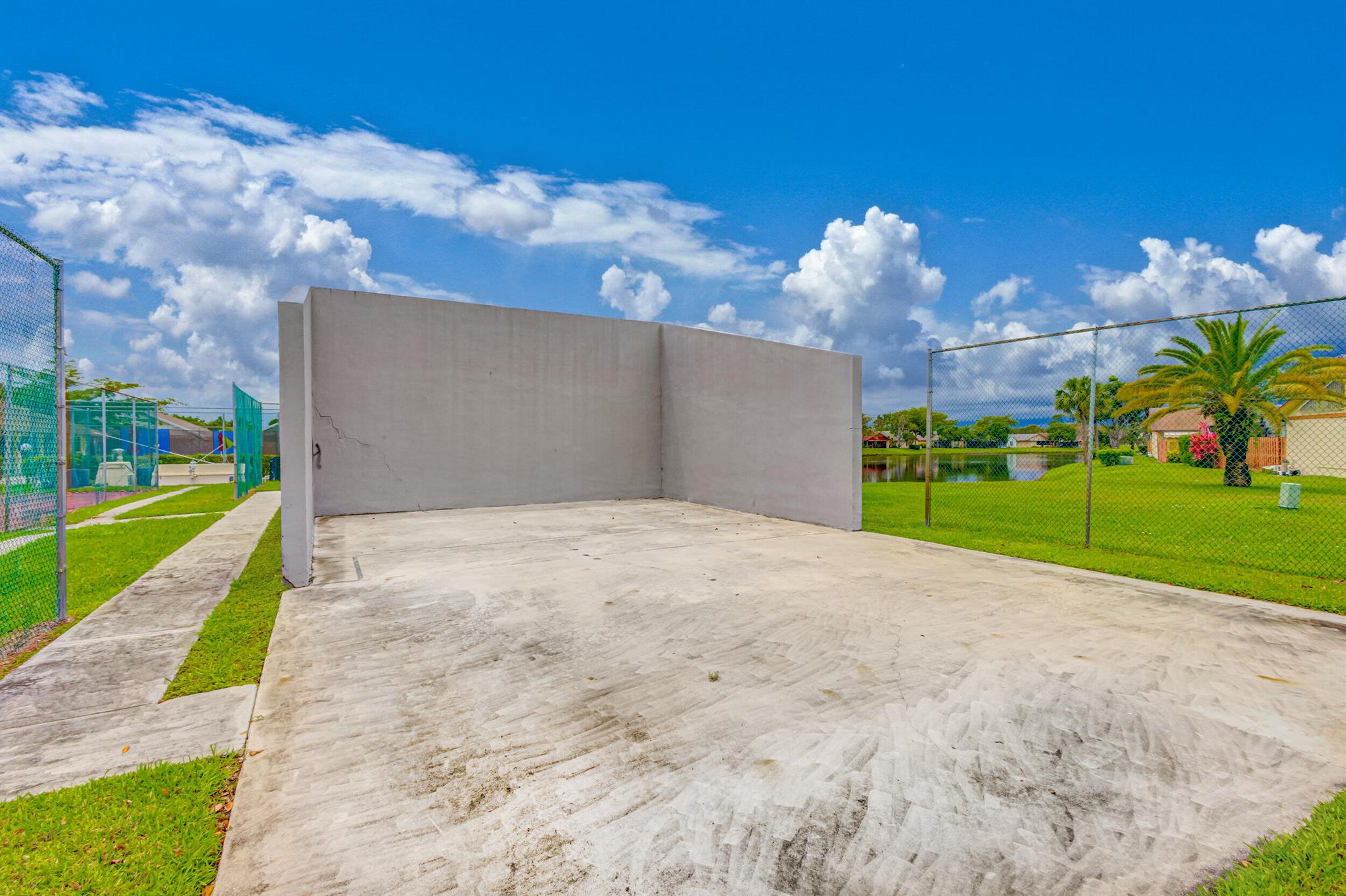 SUMMIT PINES UNIT 1 - Residential