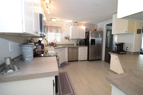 Mobile Home in Boynton Beach FL 50019 Hacha Bay 4.jpg