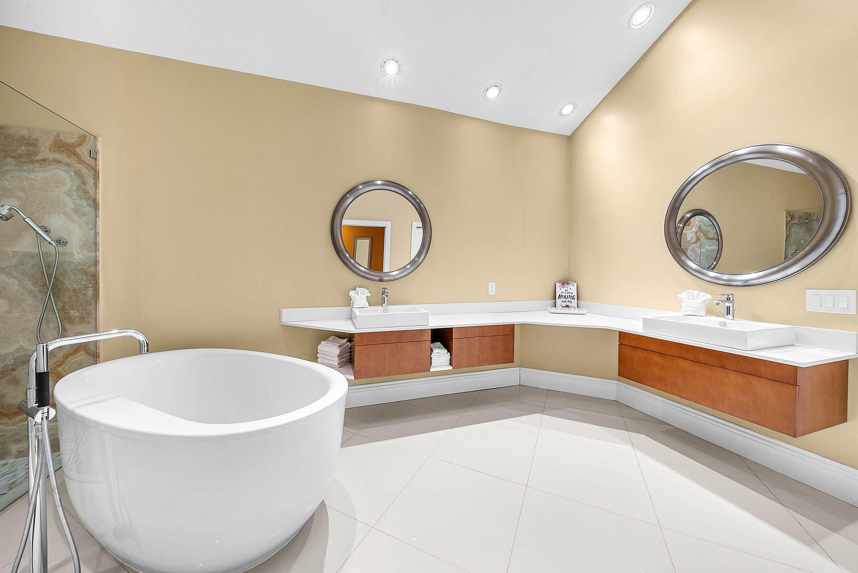 STEEPLE CHASE / POLO CLUB - Residential Lease