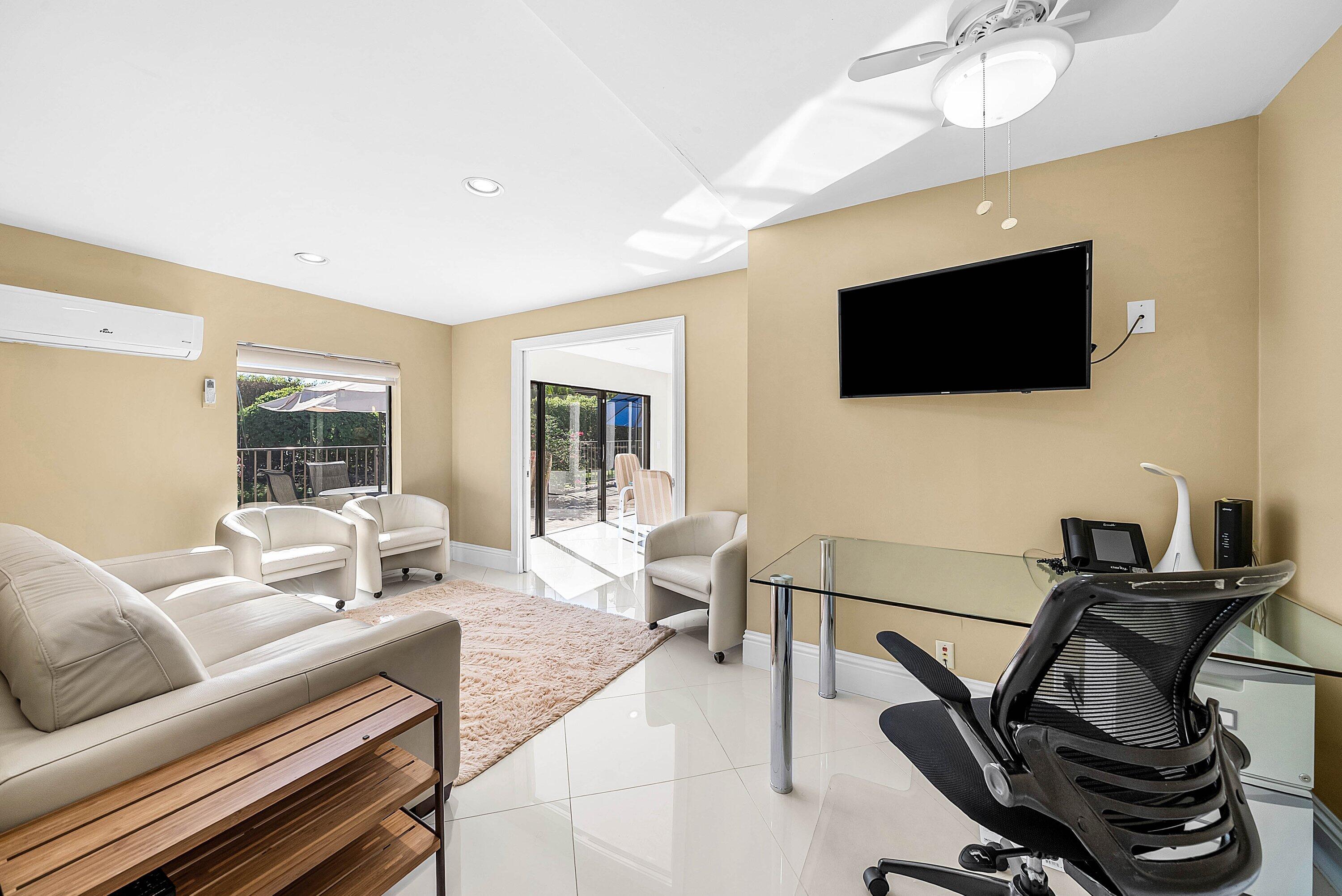 STEEPLE CHASE / POLO CLUB - Residential Lease