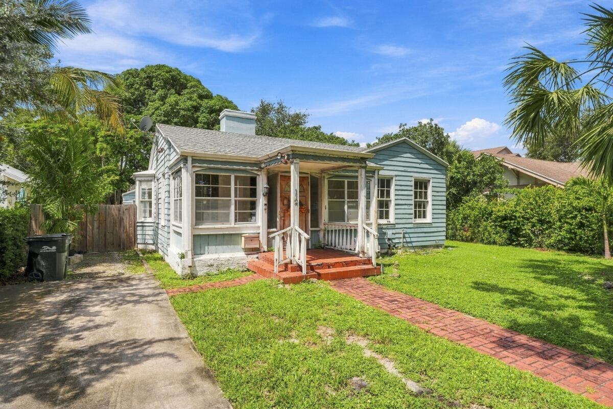 Properties 112 N Swinton Avenue