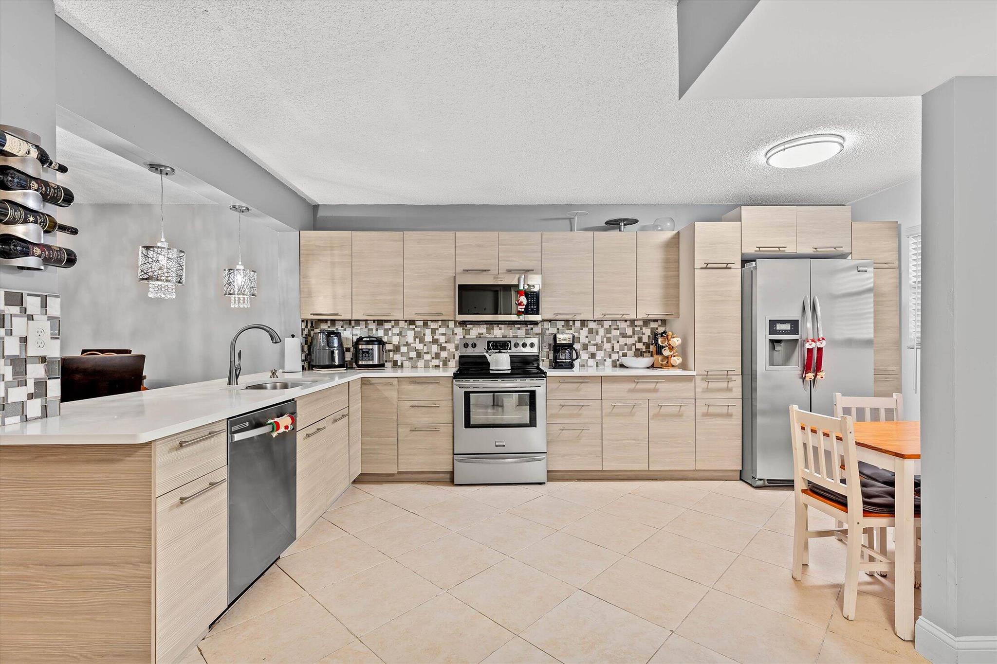 GABLES EAST OF BOCA BARWO - Residential