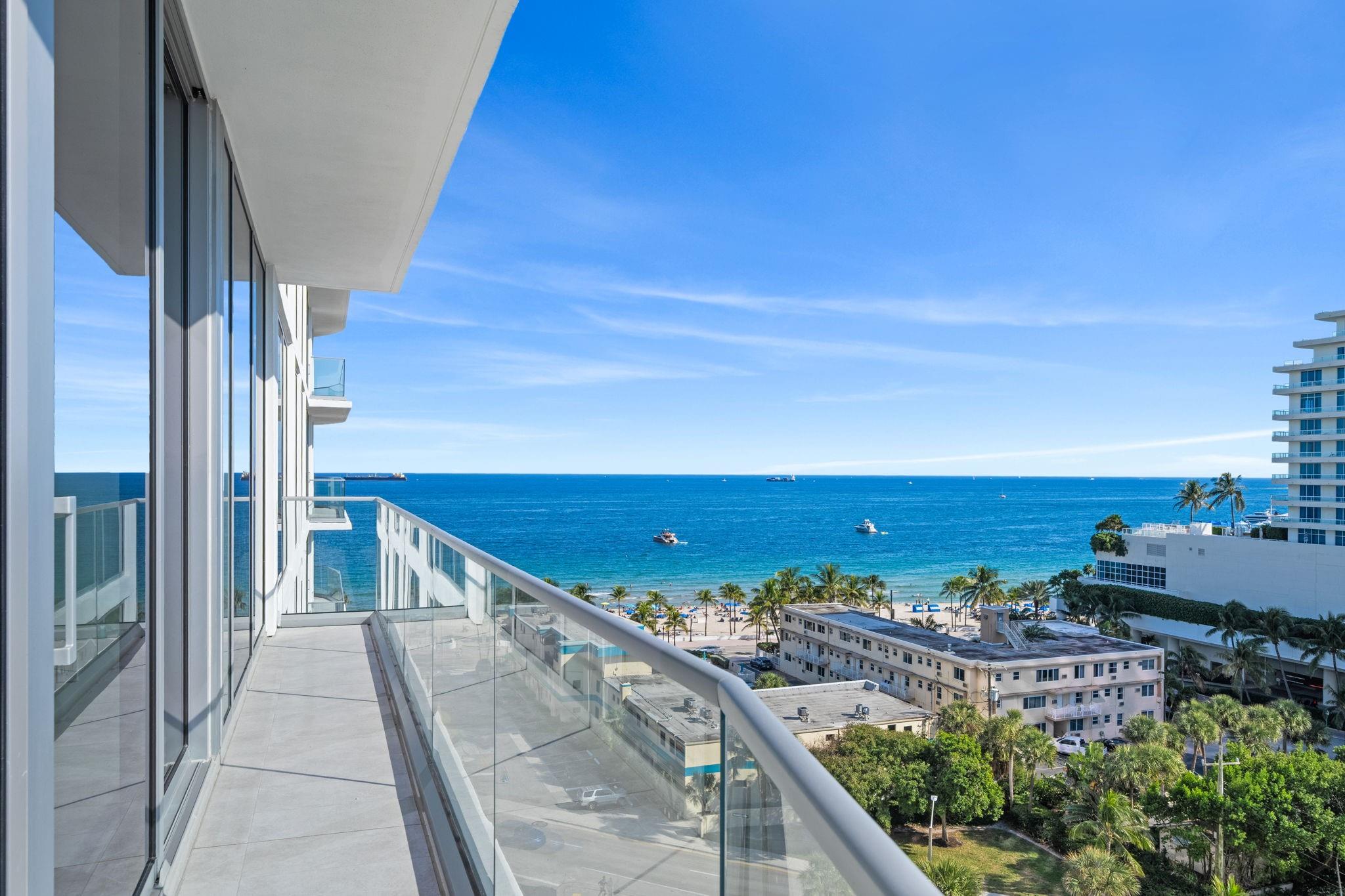 SELENE OCEANFRONT RESIDEN - Residential