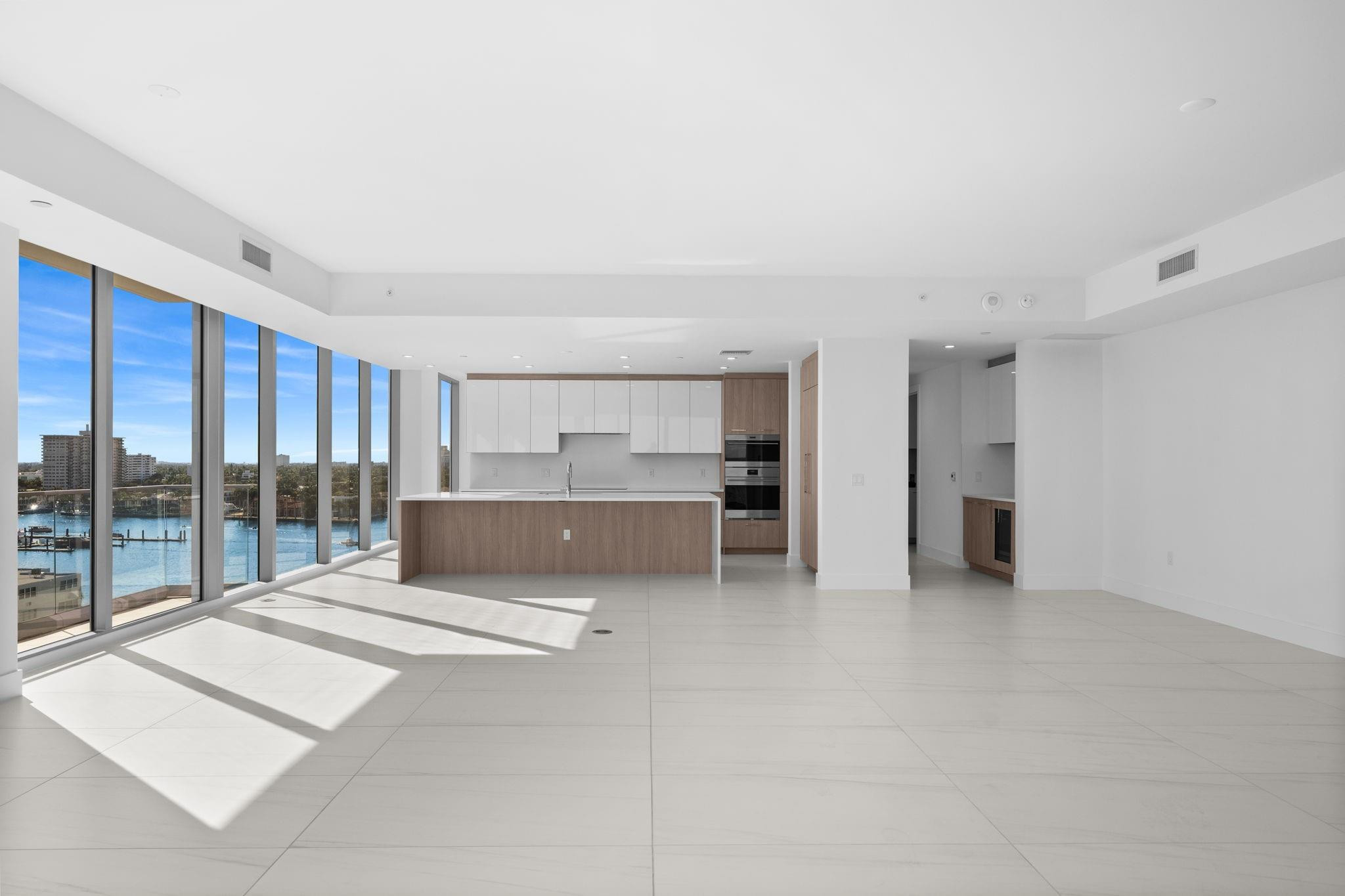 SELENE OCEANFRONT RESIDEN - Residential
