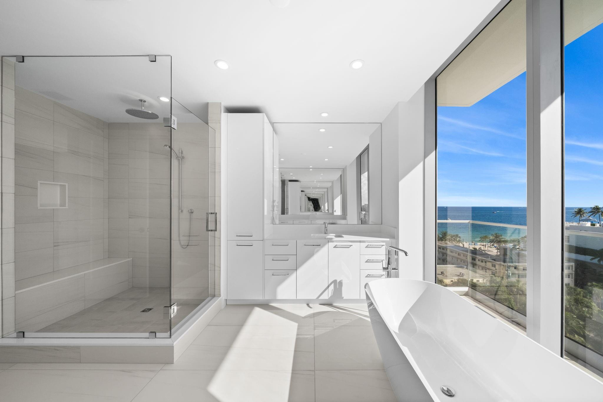 SELENE OCEANFRONT RESIDEN - Residential