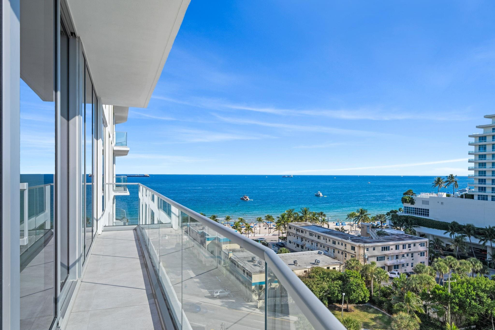 SELENE OCEANFRONT RESIDEN - Residential