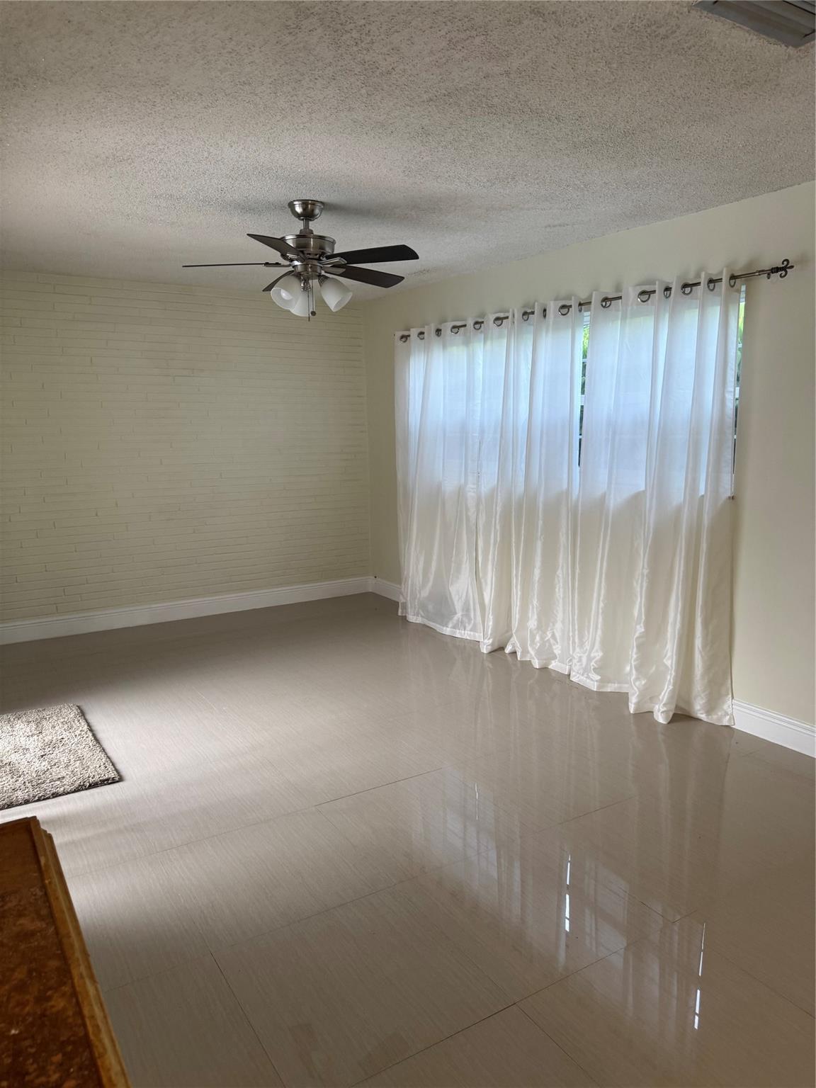 Sunrise Golf Village Sec - Residential Lease