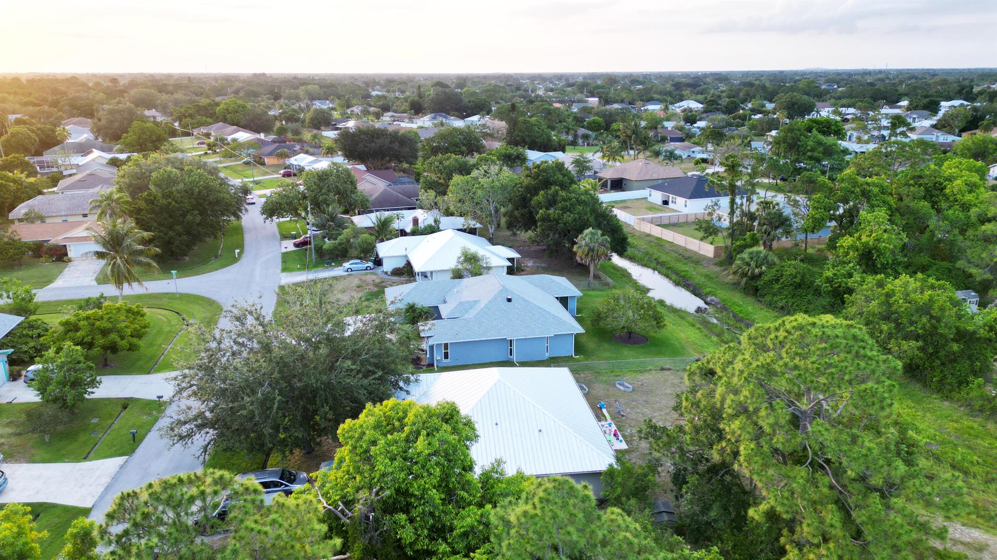 525 SW Dairy Road