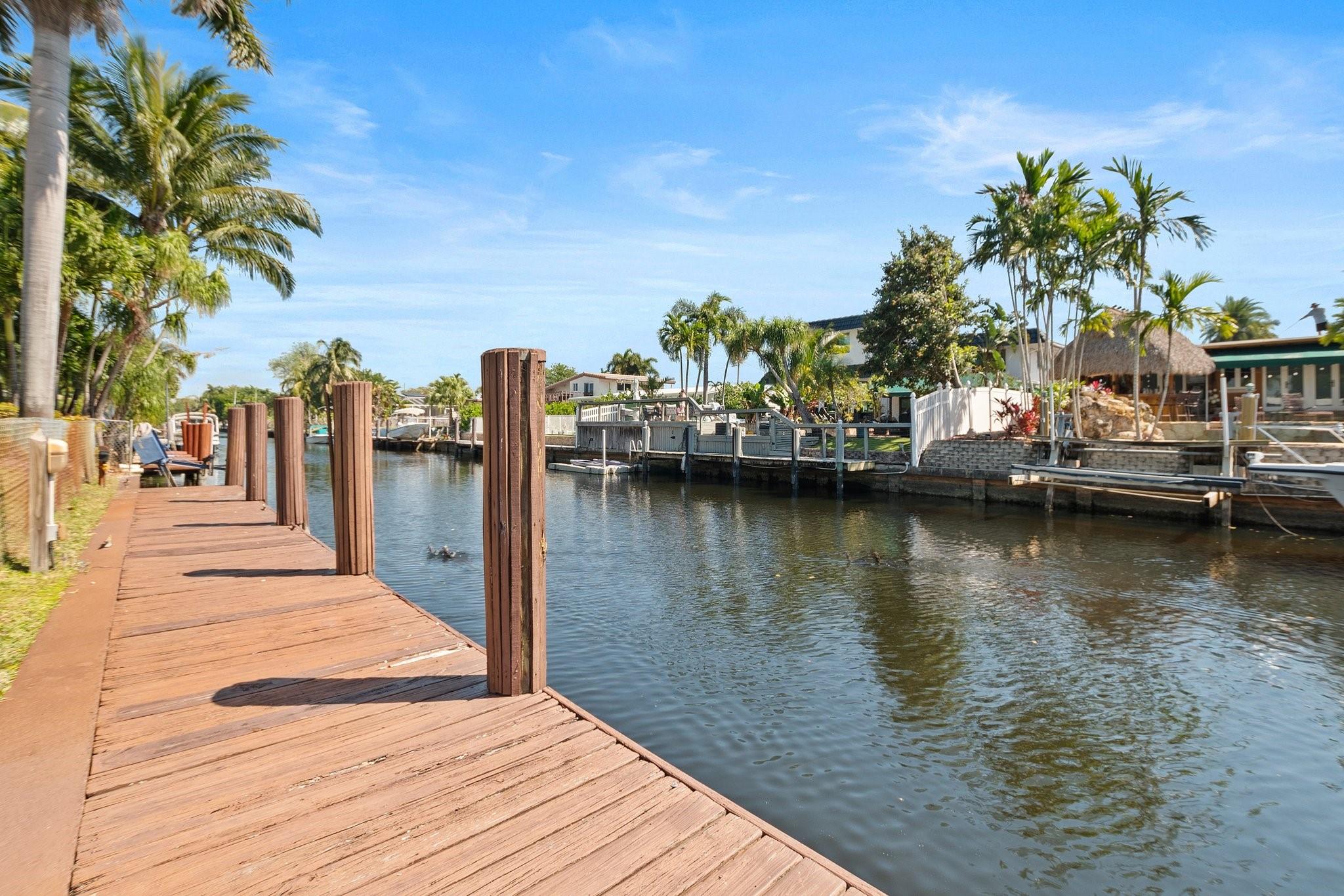 2624 Okeechobee Ln