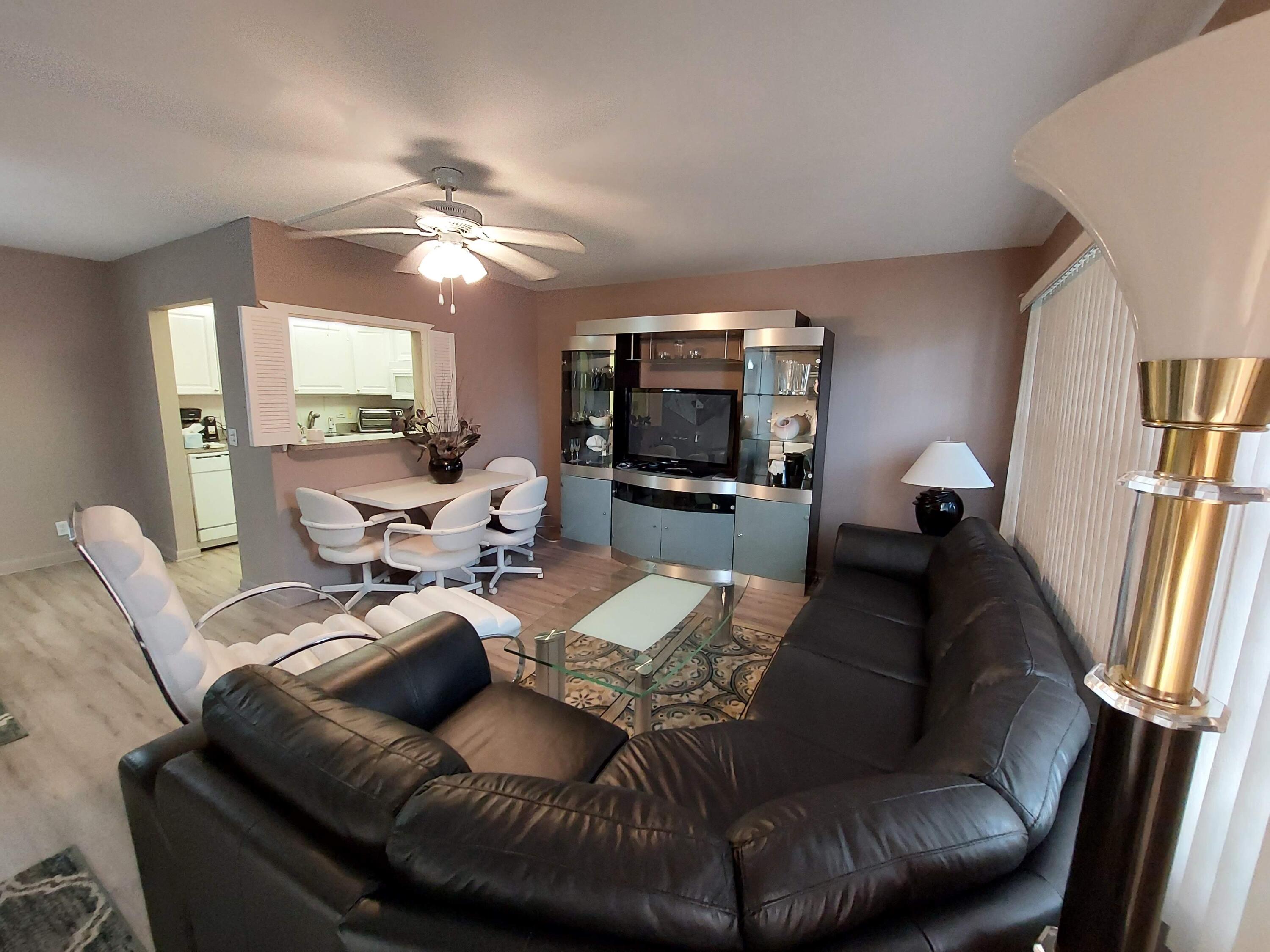 FANSHAW AT CENTURY VILLAGE CONDO - Residential