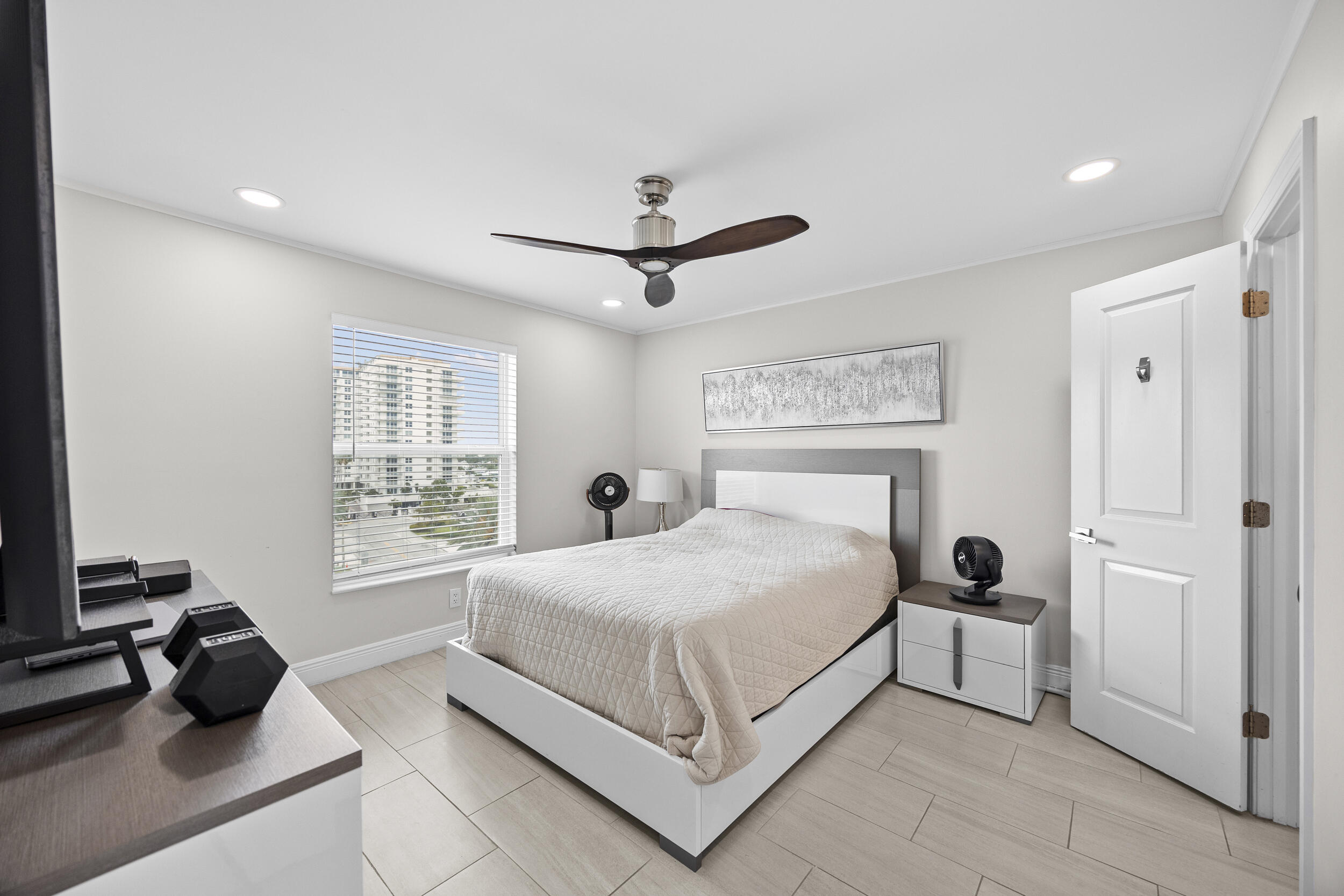 Leisure Beach South - Residential Lease