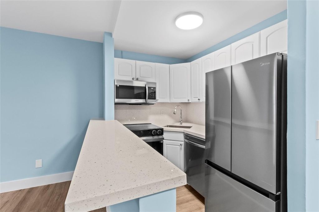 Photo of 1848 NE 46th Street #G7, Fort Lauderdale, FL 33308 (MLS # F10513232)