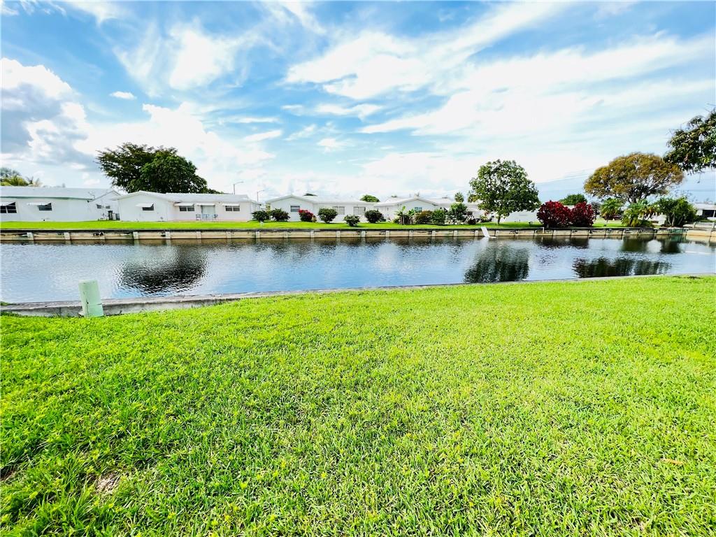 MAINLANDS OF TAMARAC LAKE - Residential