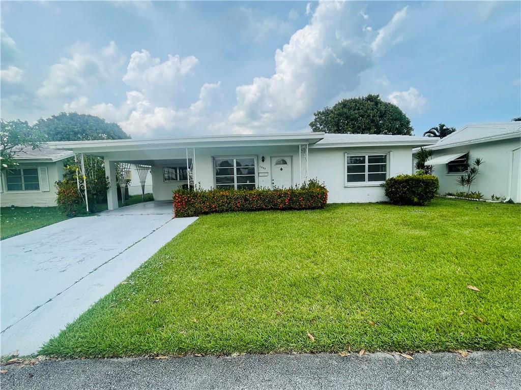 MAINLANDS OF TAMARAC LAKE - Residential