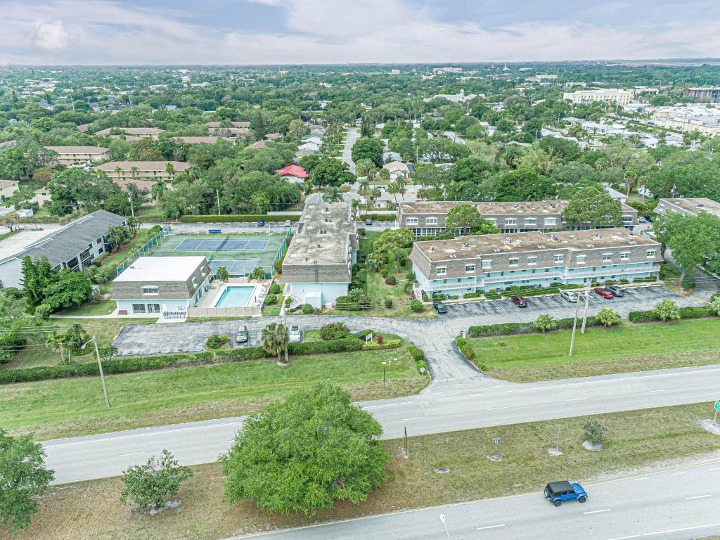 PINETREE VILLAGE - Residential