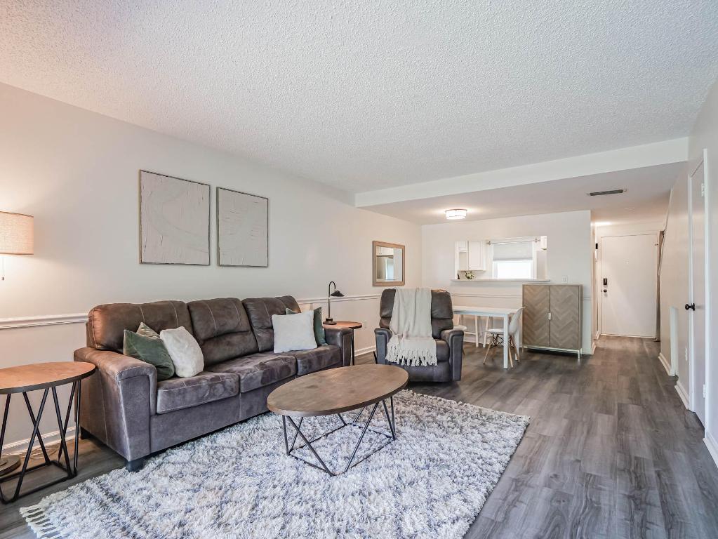 PINETREE VILLAGE - Residential