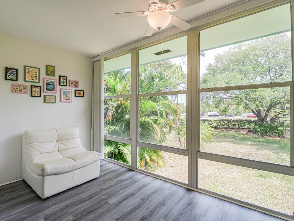 PINETREE VILLAGE - Residential