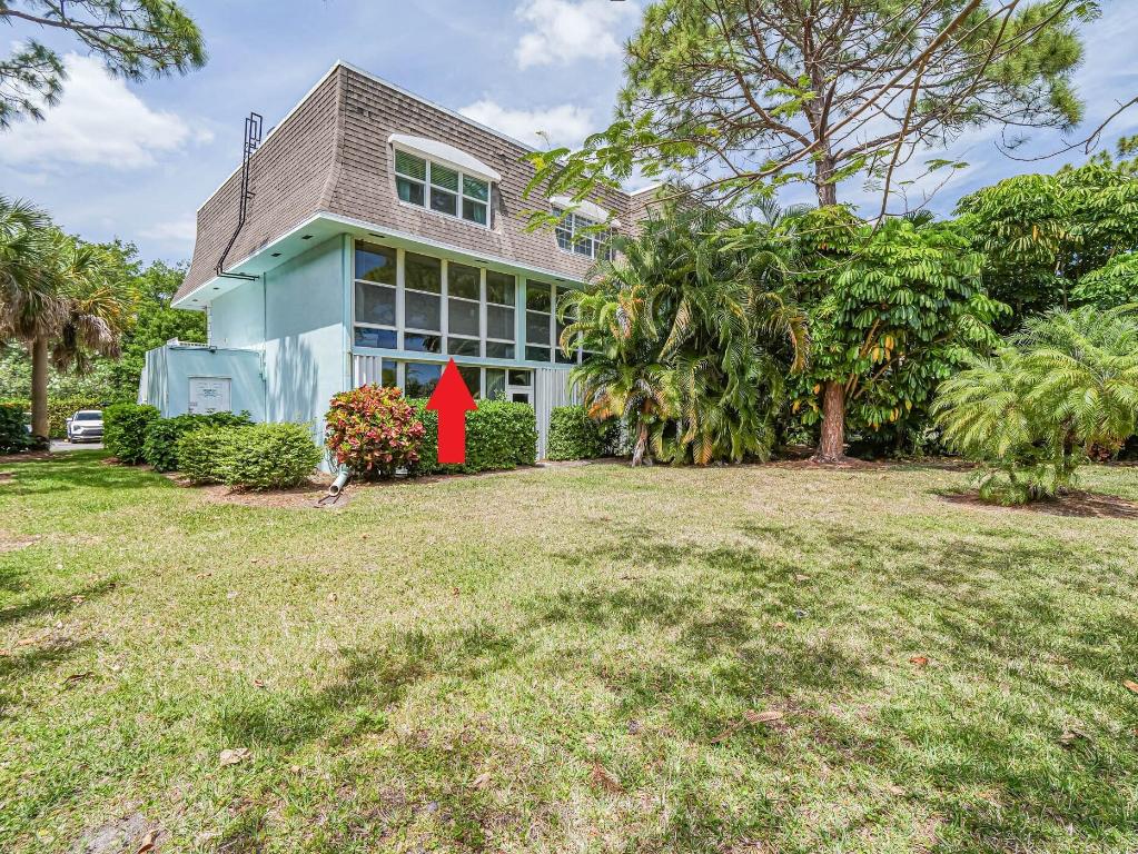 PINETREE VILLAGE - Residential