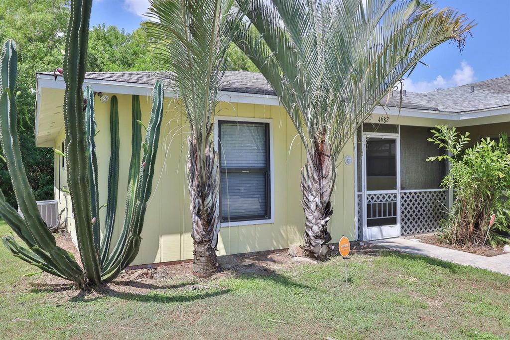 Photo of 4682 SE Teri Place, Stuart, FL 34997 (MLS # R10918713)