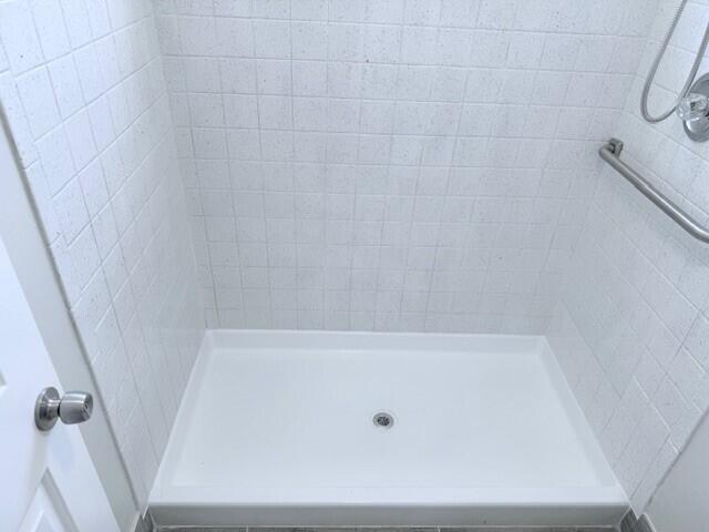 SHERWOOD VILLAGE CONDO - Residential Lease