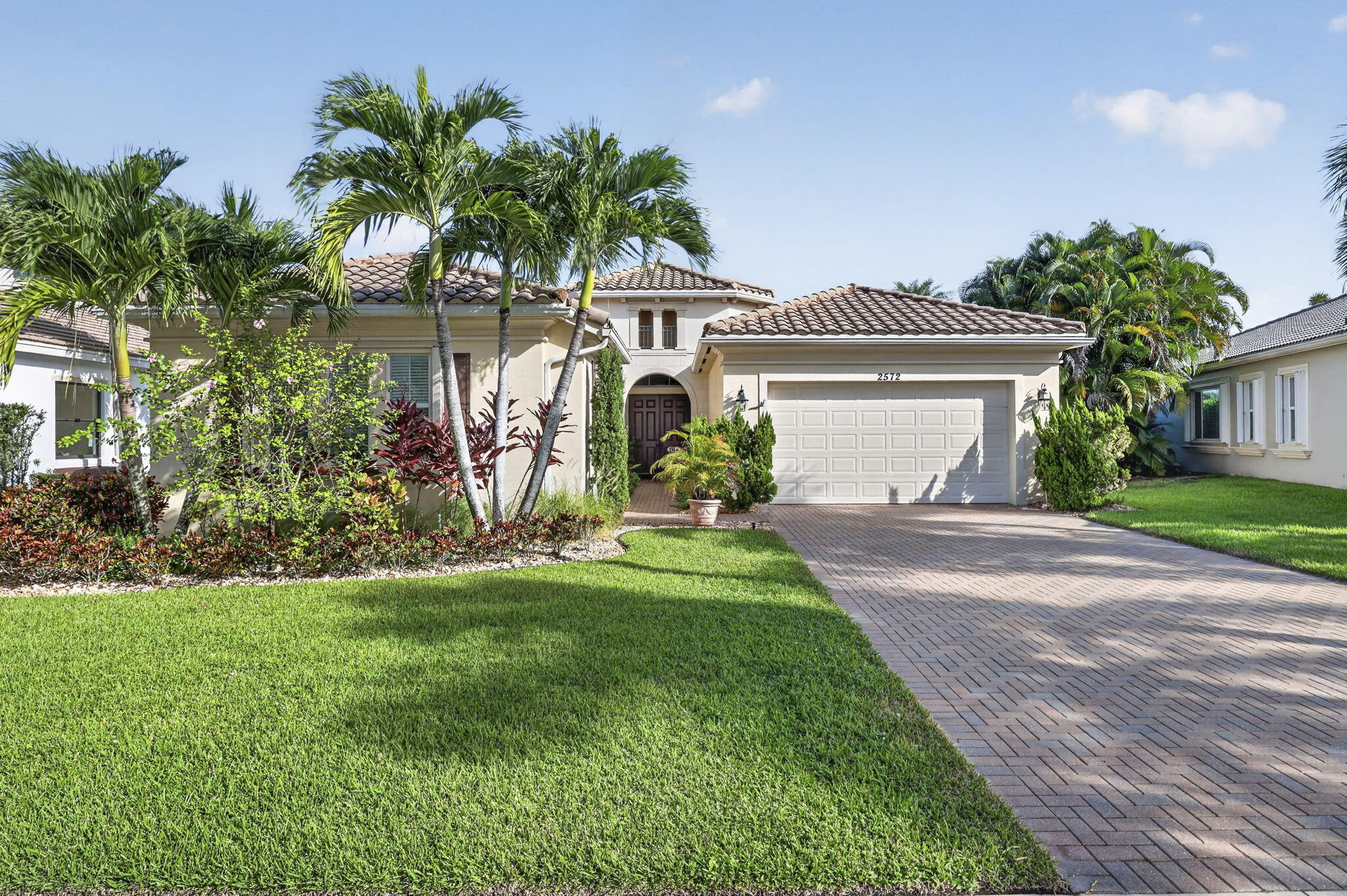 Properties 2572 COOPER Way