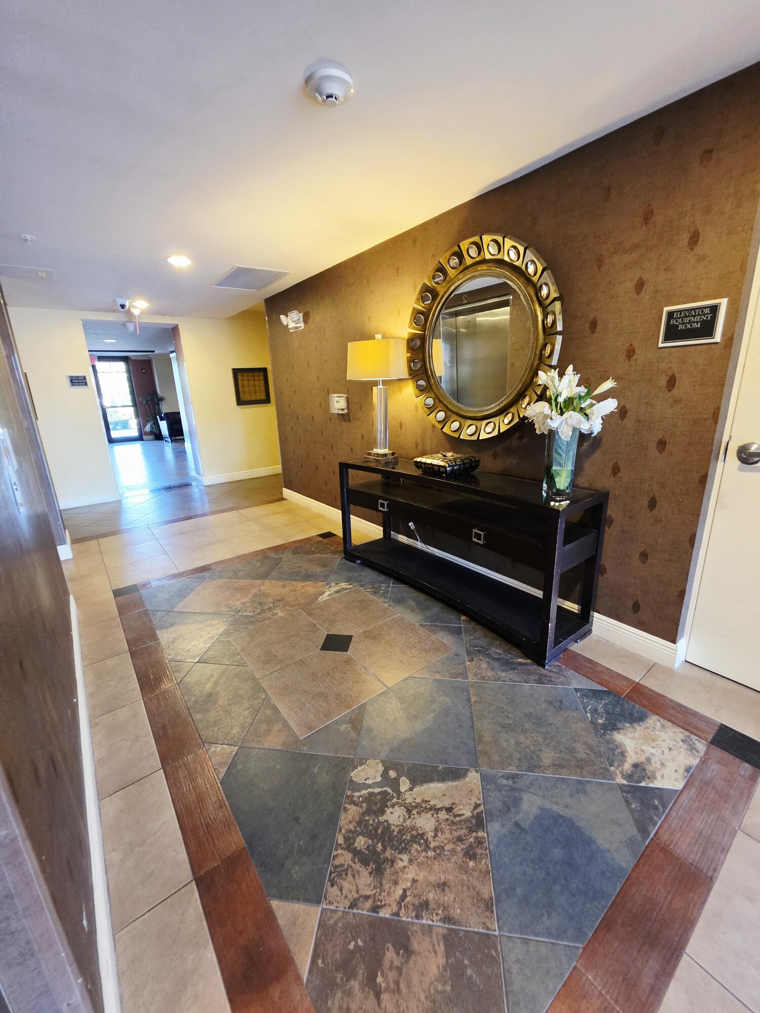 RESIDENCES AT MIDTOWN CONDO - Residential Lease