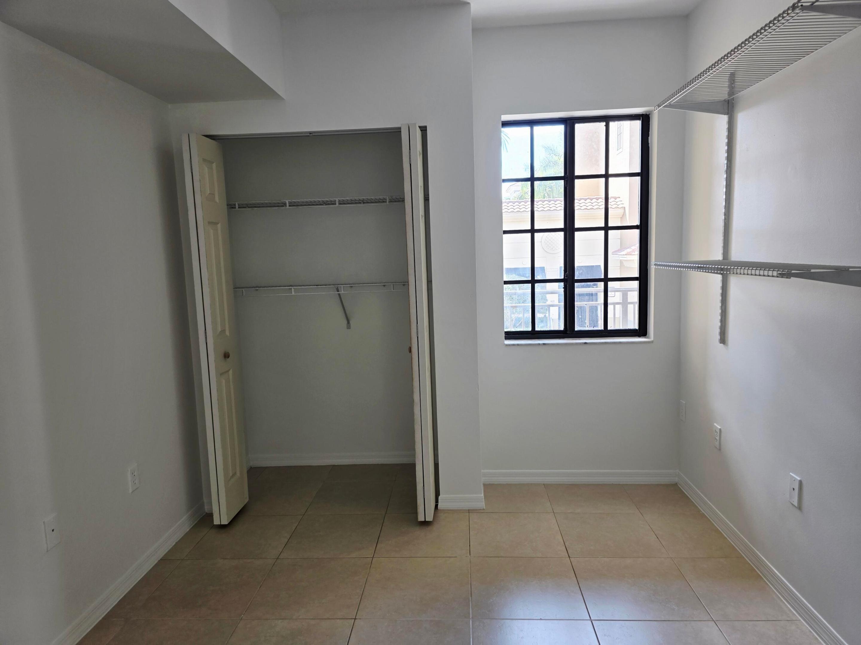 RESIDENCES AT MIDTOWN CONDO - Residential Lease