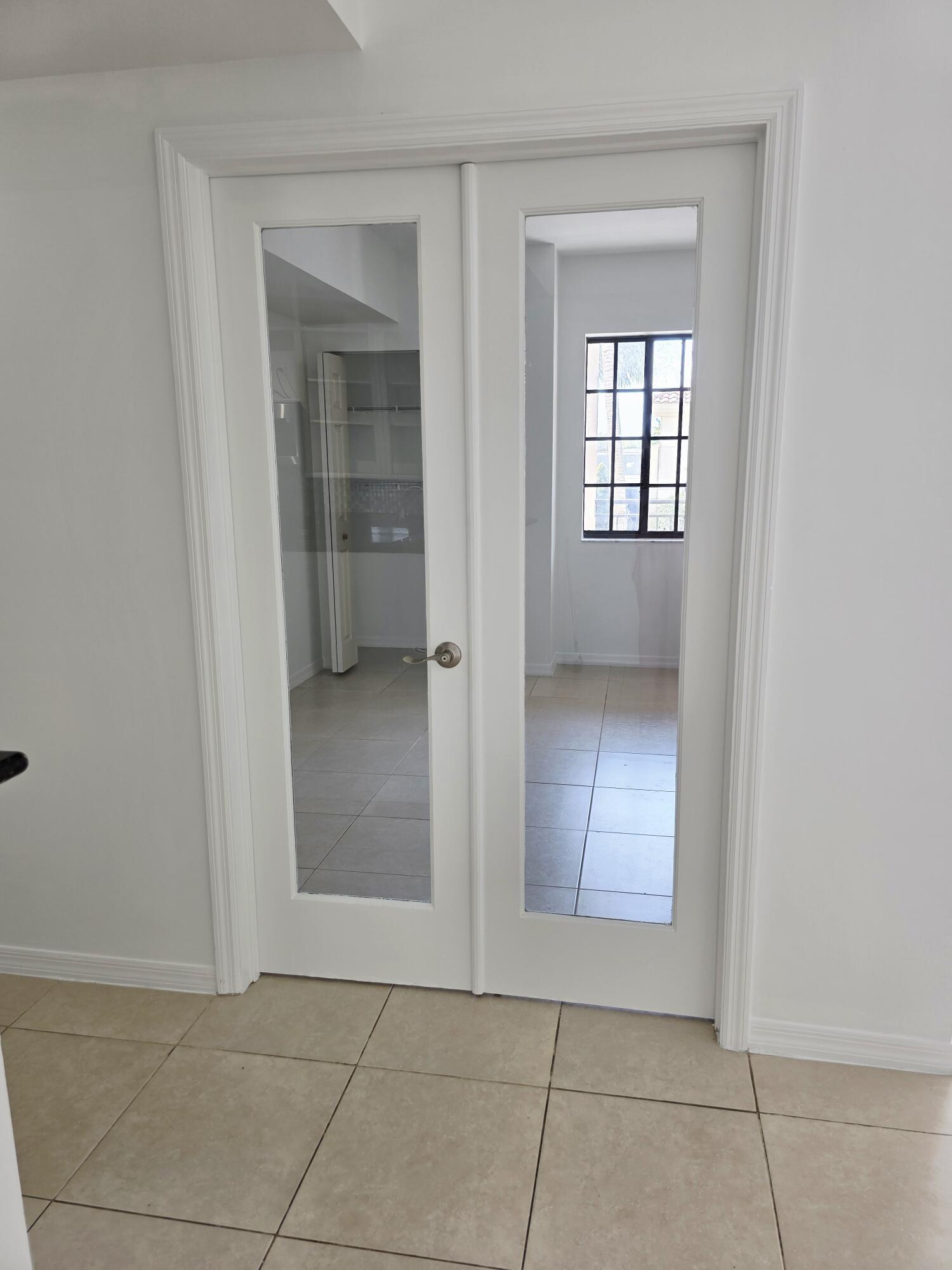 RESIDENCES AT MIDTOWN CONDO - Residential Lease