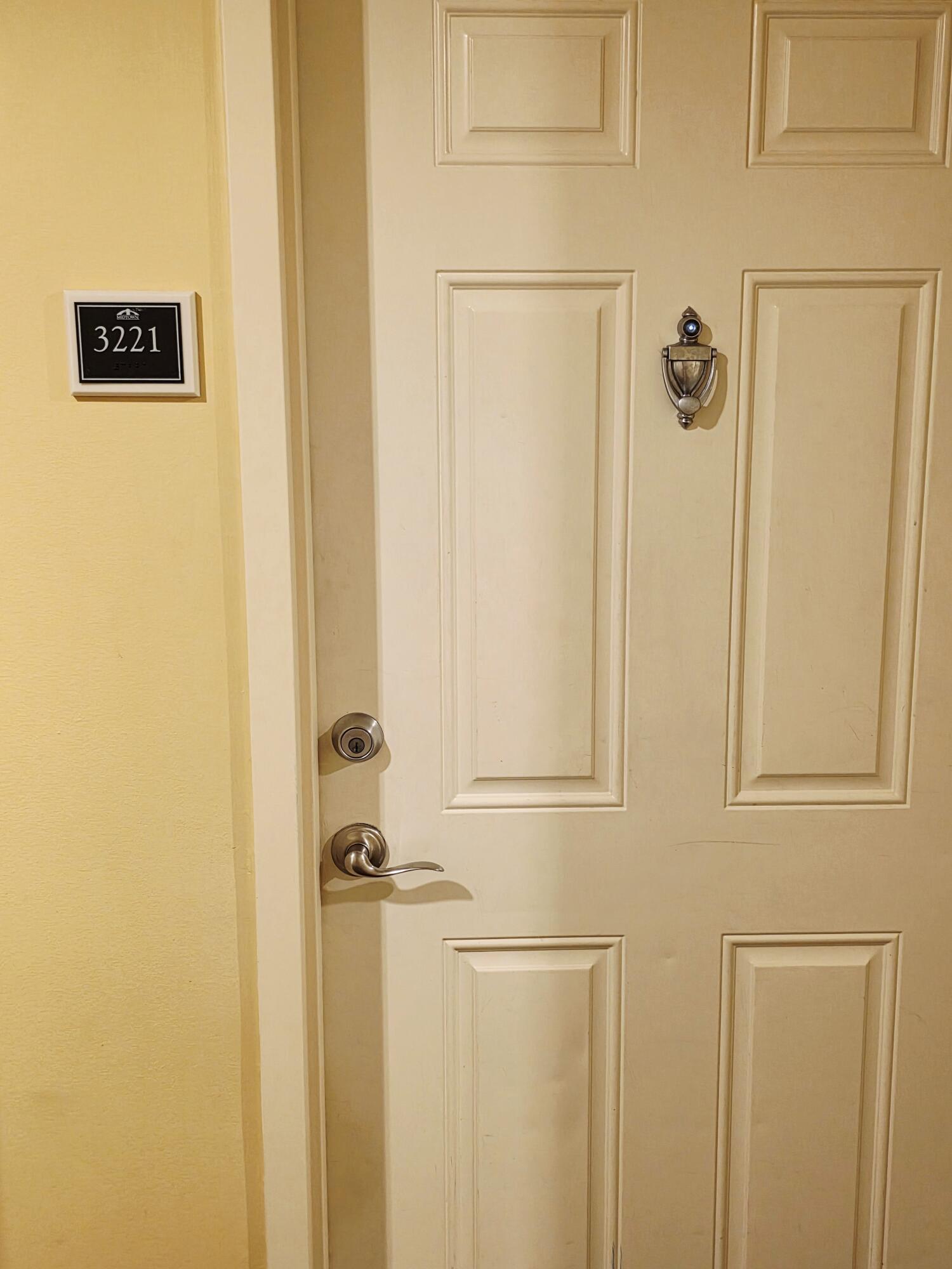 RESIDENCES AT MIDTOWN CONDO - Residential Lease