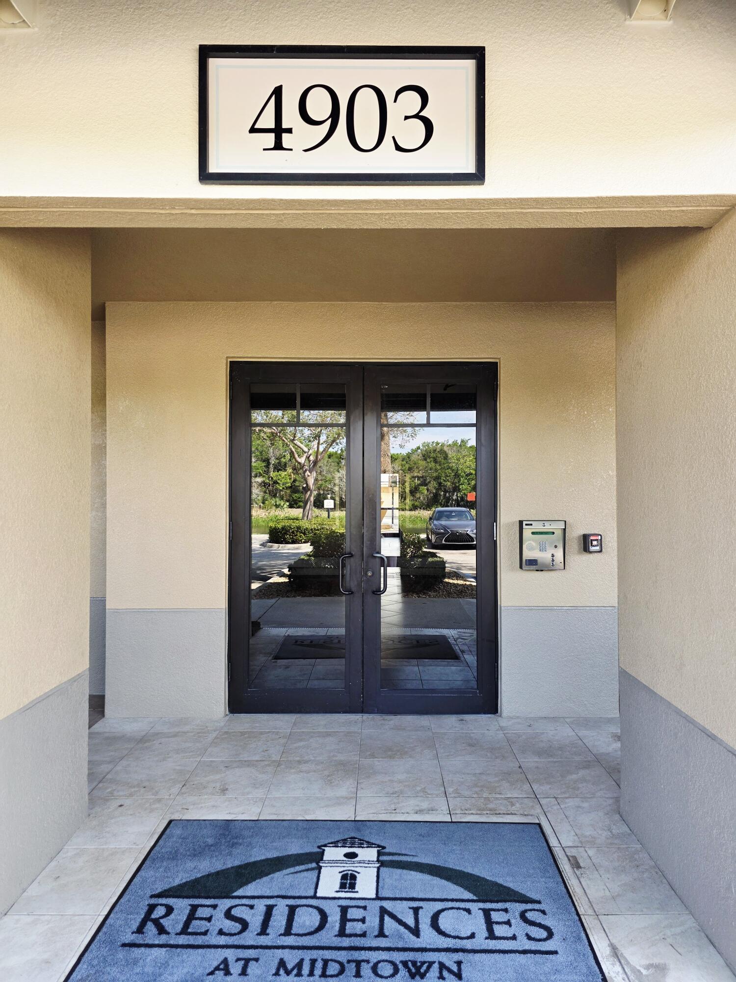 RESIDENCES AT MIDTOWN CONDO - Residential Lease