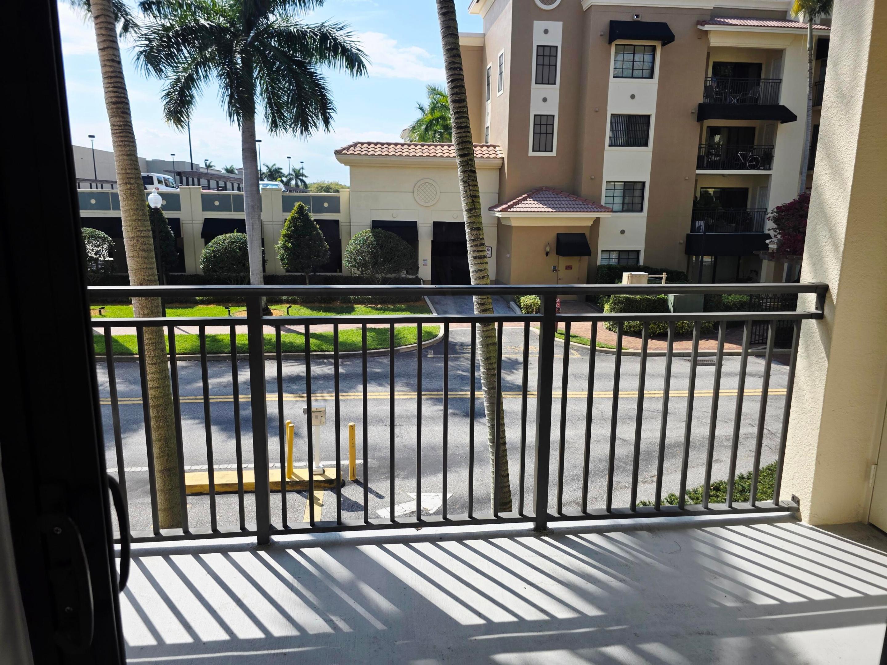 RESIDENCES AT MIDTOWN CONDO - Residential Lease