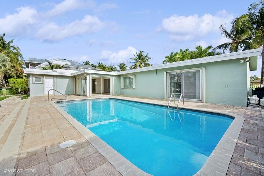 HILLSBORO ISLES - Residential Lease