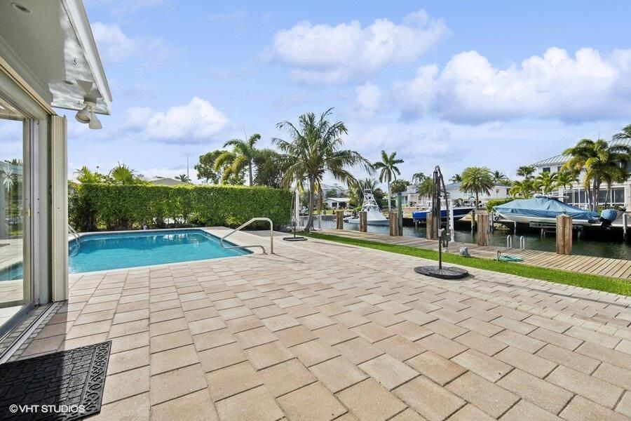 HILLSBORO ISLES - Residential Lease