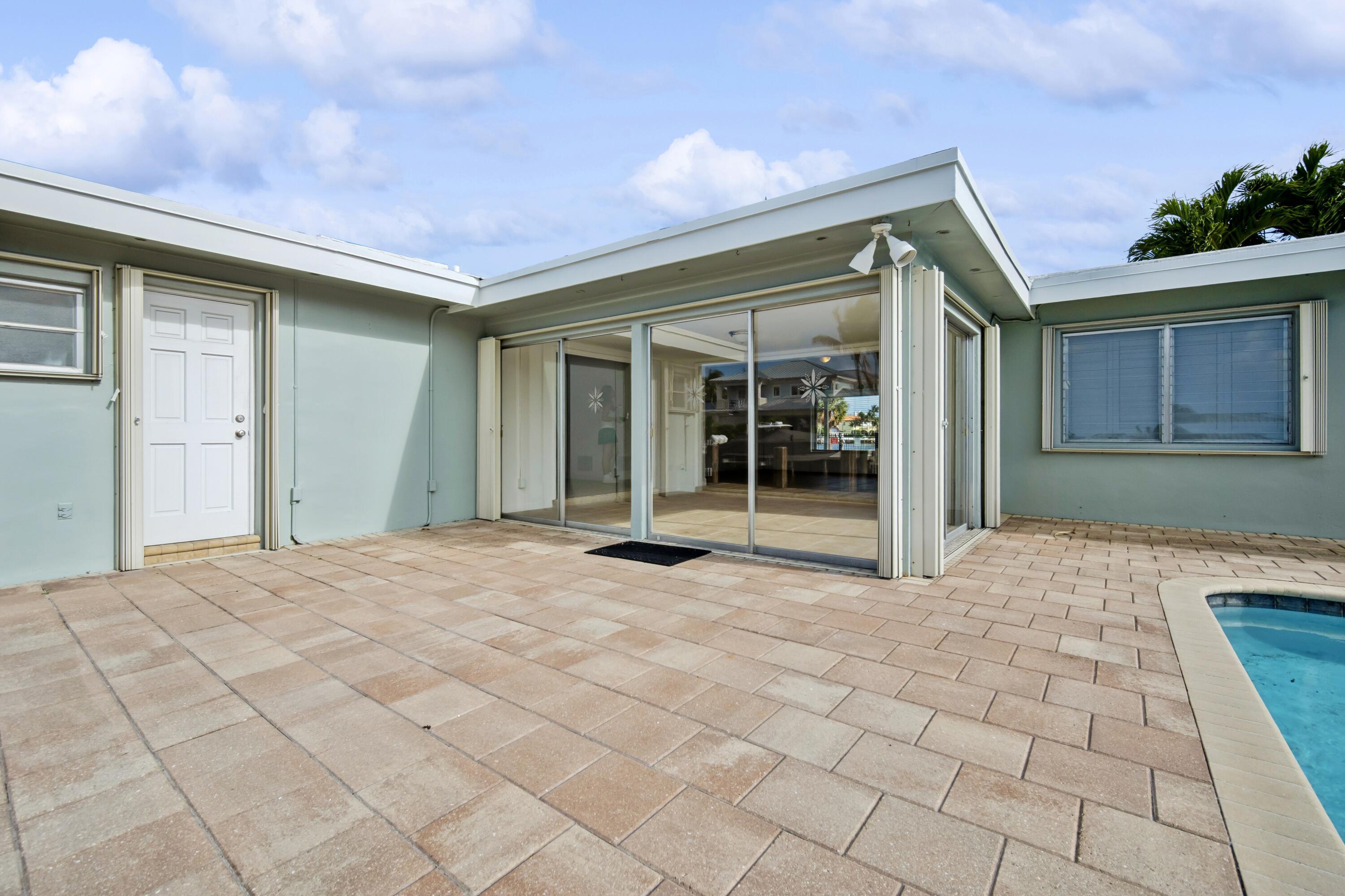 HILLSBORO ISLES - Residential Lease