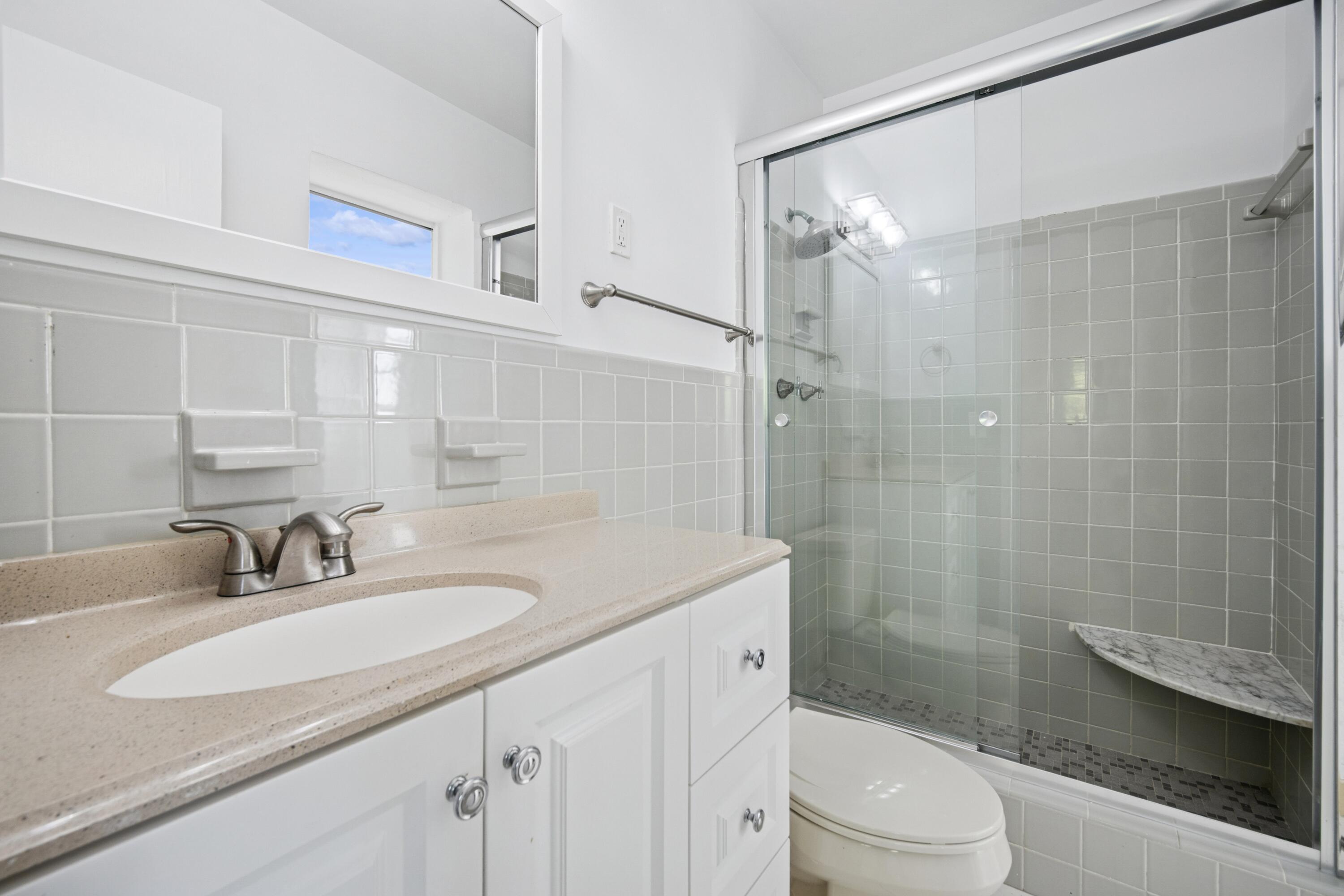 HILLSBORO ISLES - Residential Lease