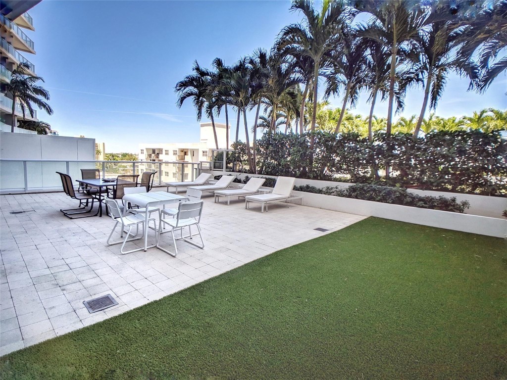 3101 Bayshore Drive 506