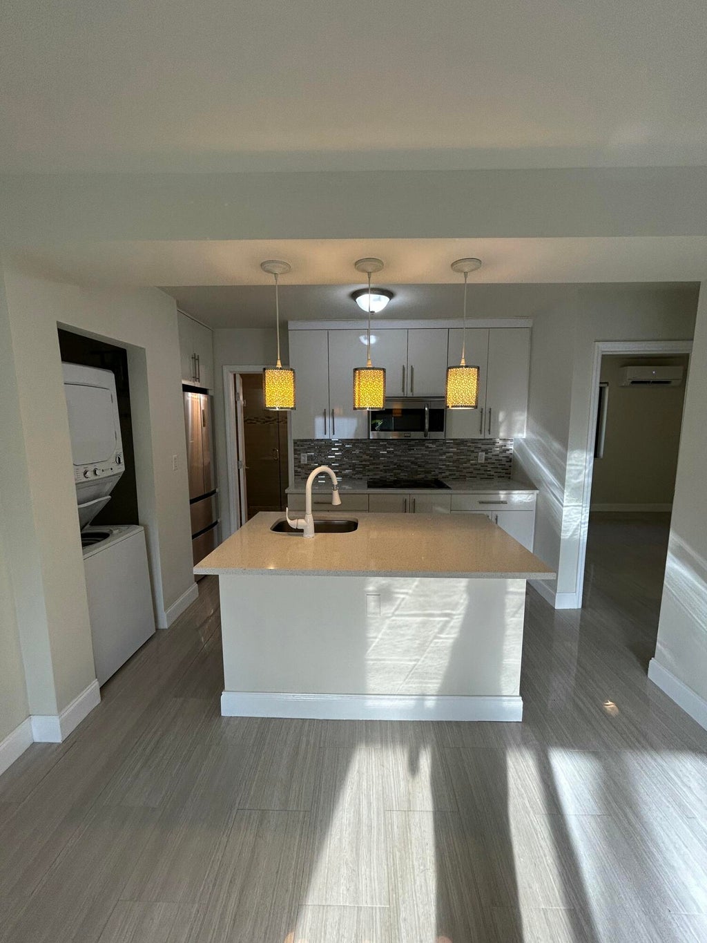 Photo of 916 NE 15th Avenue #3, Fort Lauderdale, FL 33304 (MLS # B26056458)