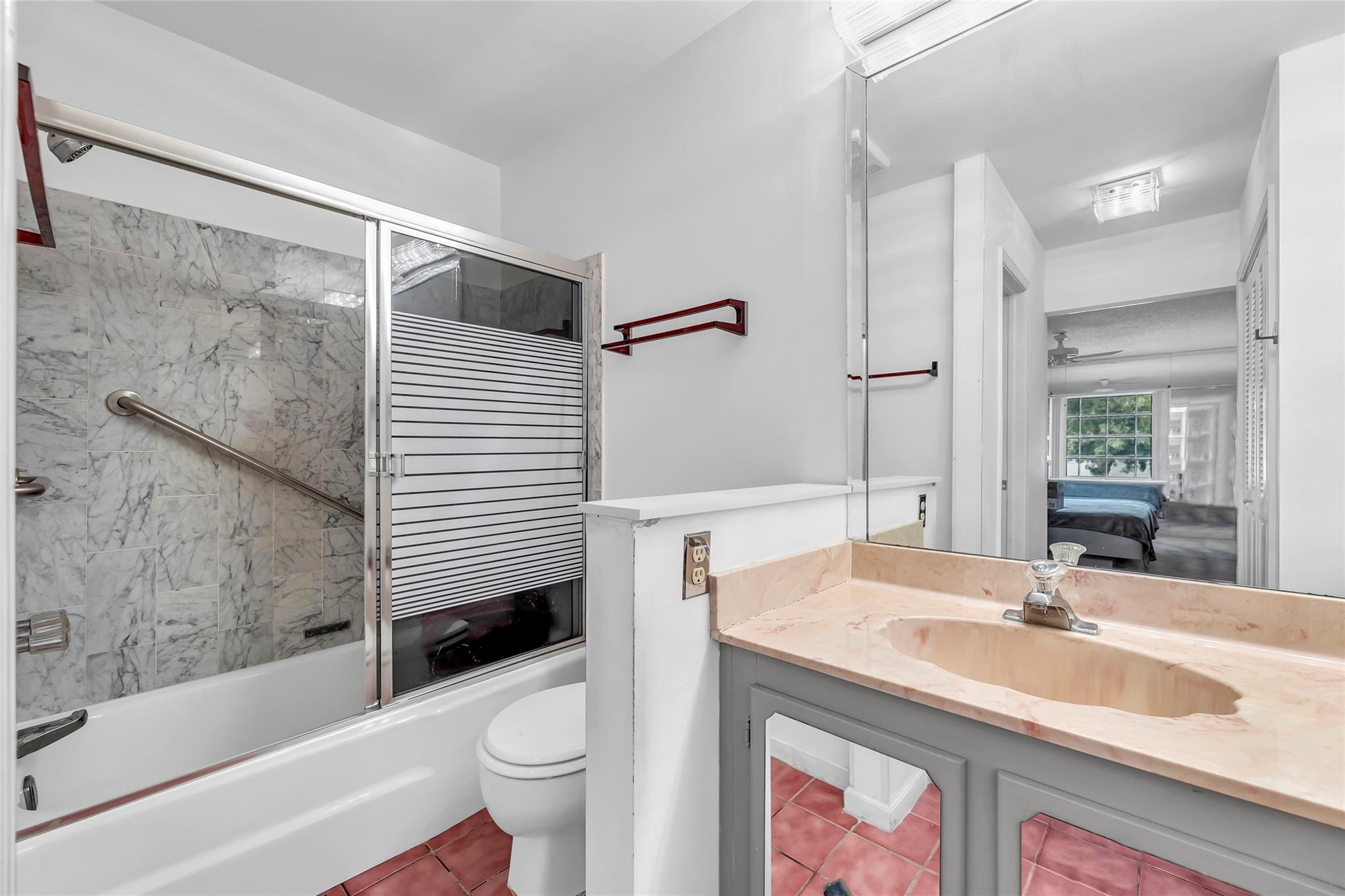 Bay Colony Club - Residential