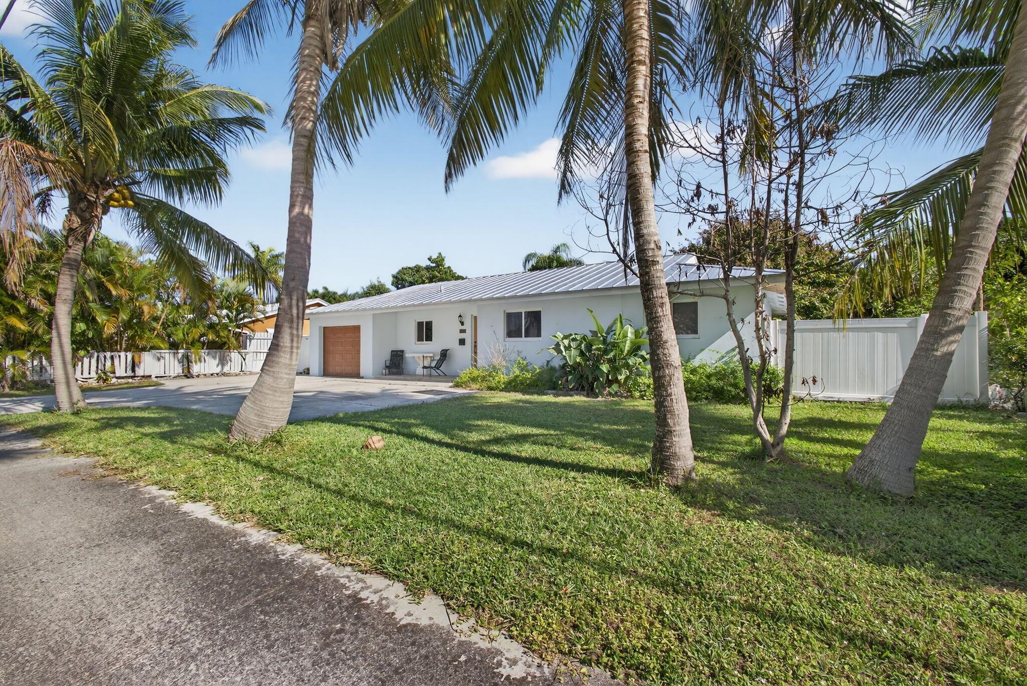 NORTH PALM BEACH VILLAGE - Residential