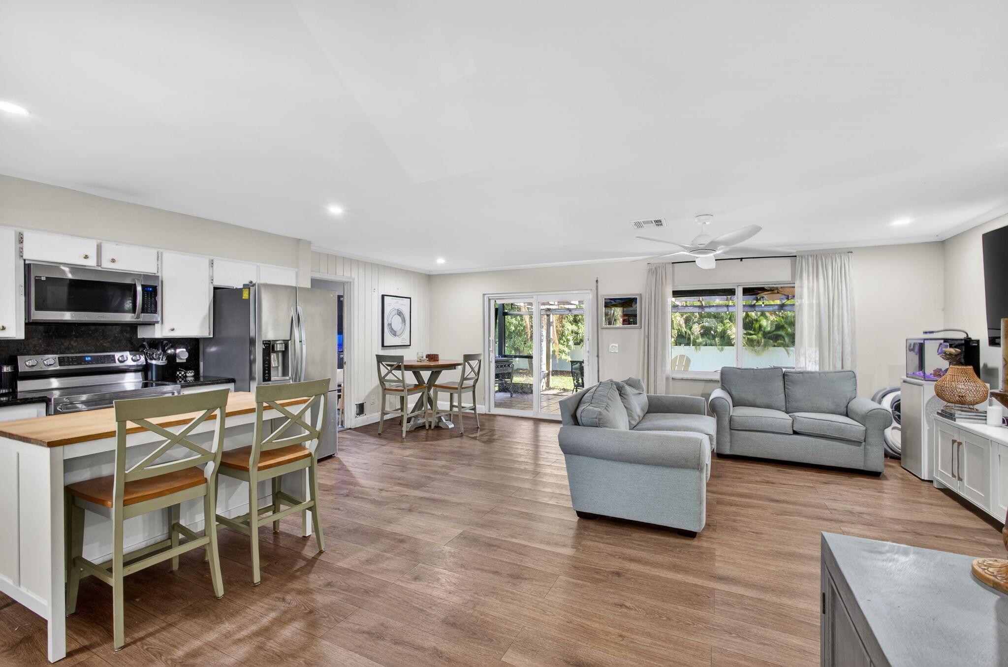 NORTH PALM BEACH VILLAGE - Residential