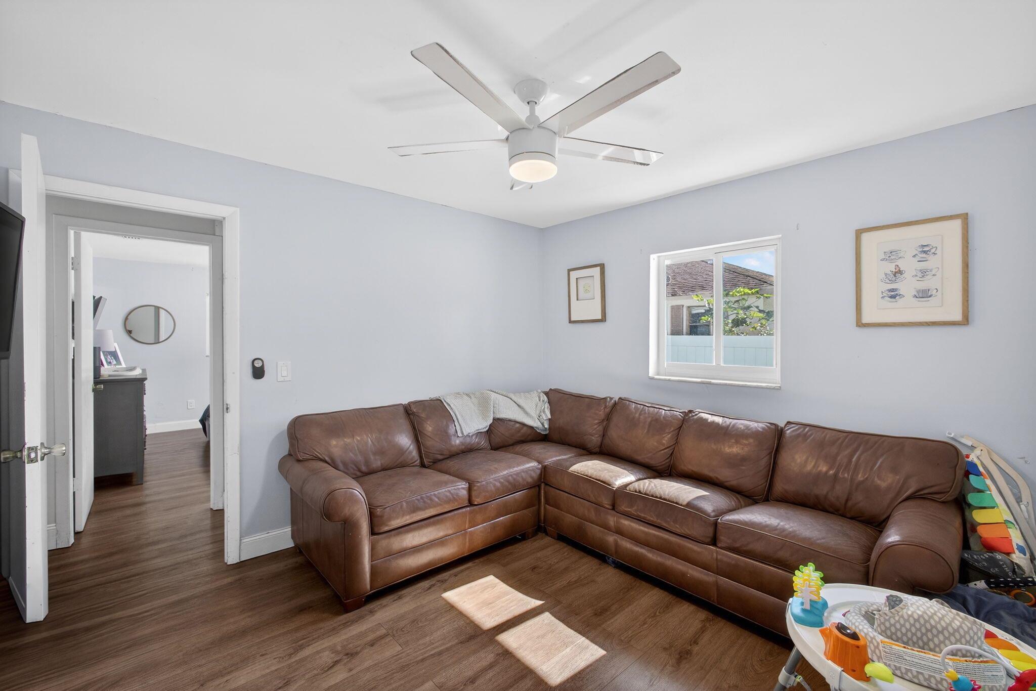 NORTH PALM BEACH VILLAGE - Residential