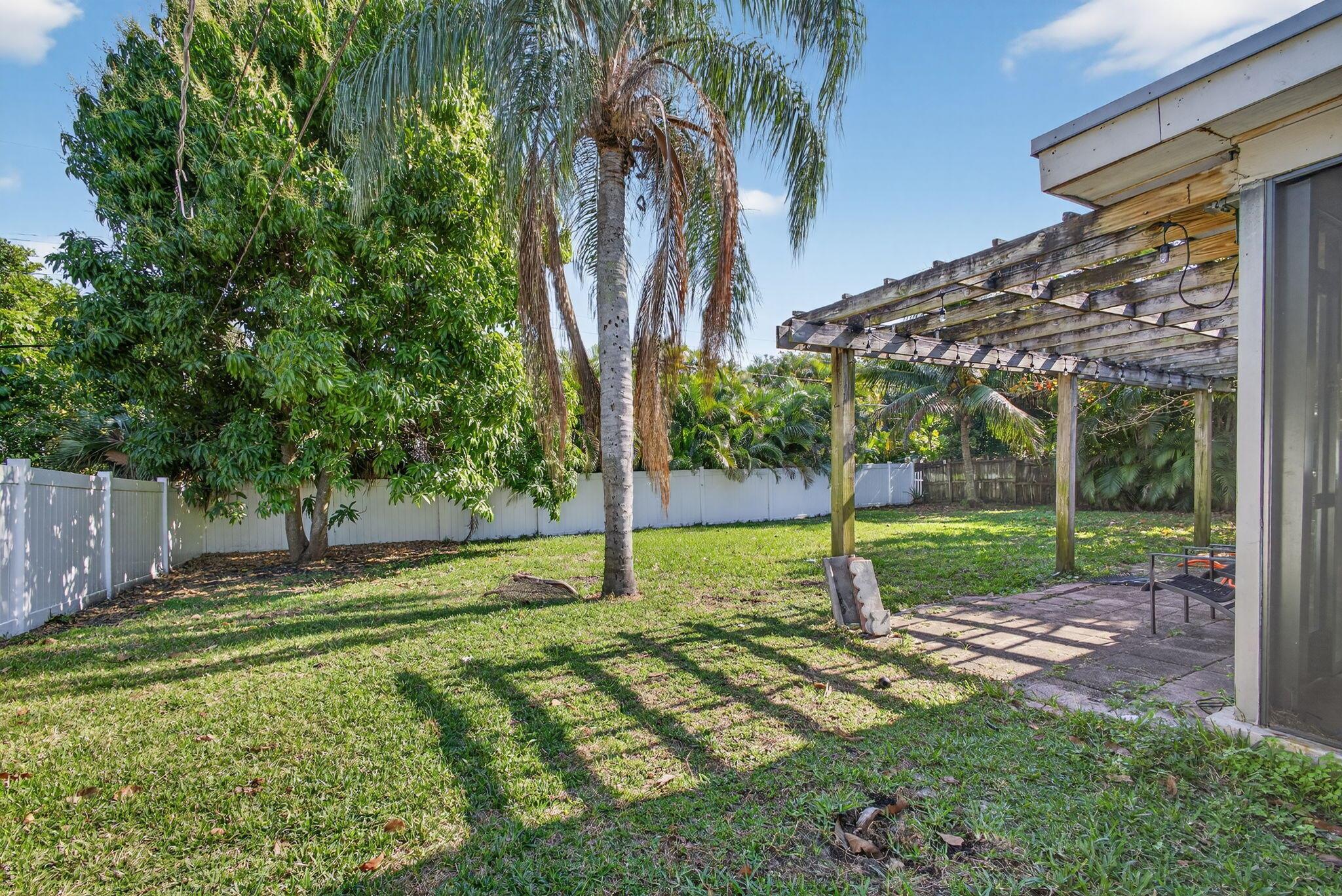 NORTH PALM BEACH VILLAGE - Residential