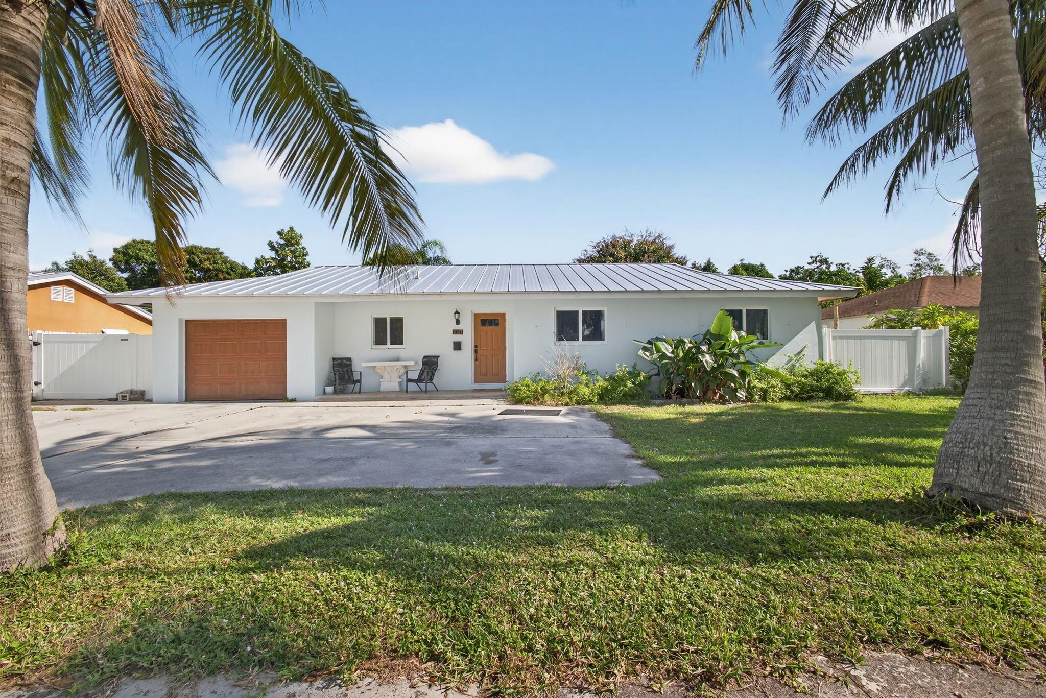 NORTH PALM BEACH VILLAGE - Residential