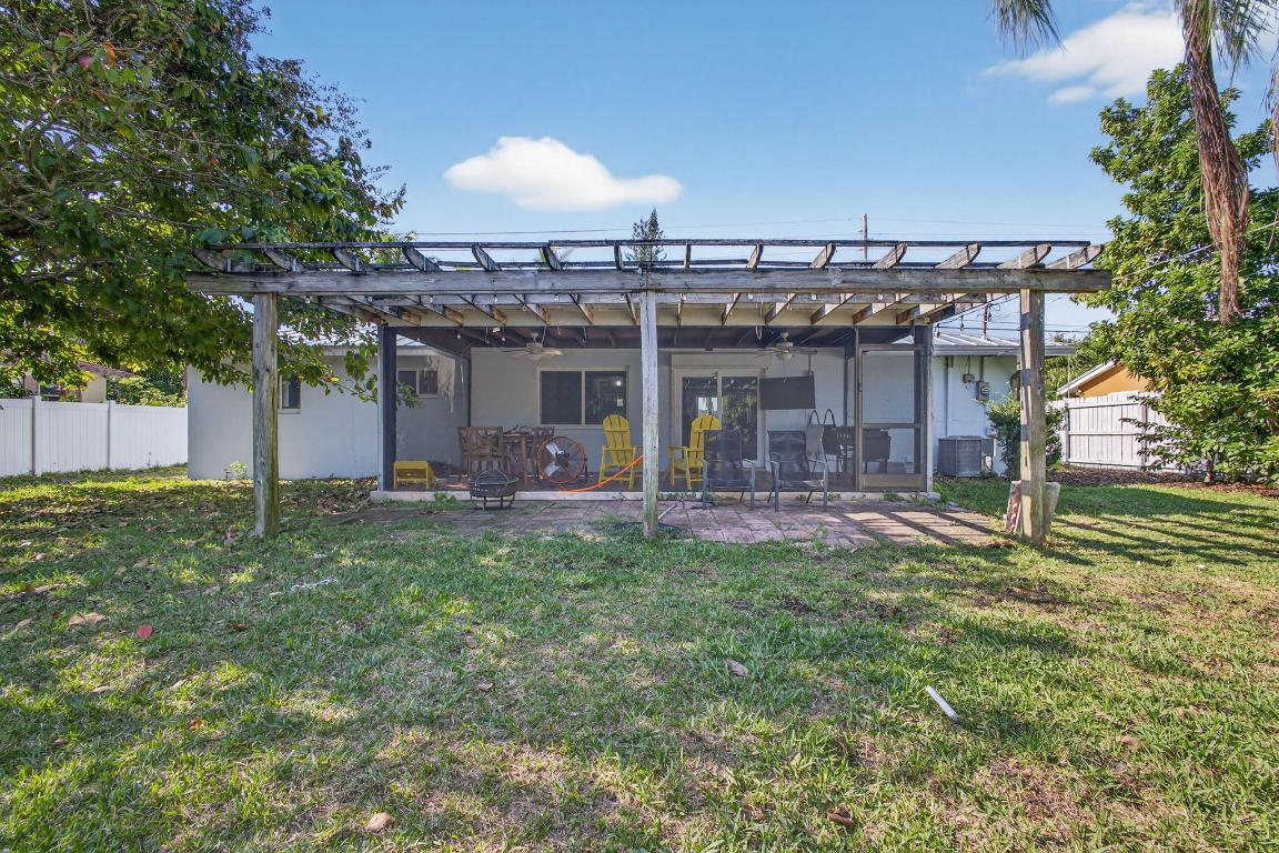 NORTH PALM BEACH VILLAGE OF 6 - Residential