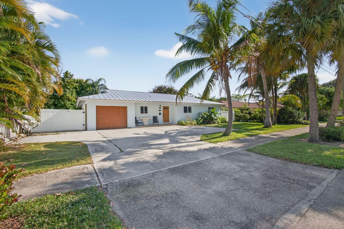 NORTH PALM BEACH VILLAGE OF 6 - Residential